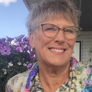 Meet your Posher, Arlene